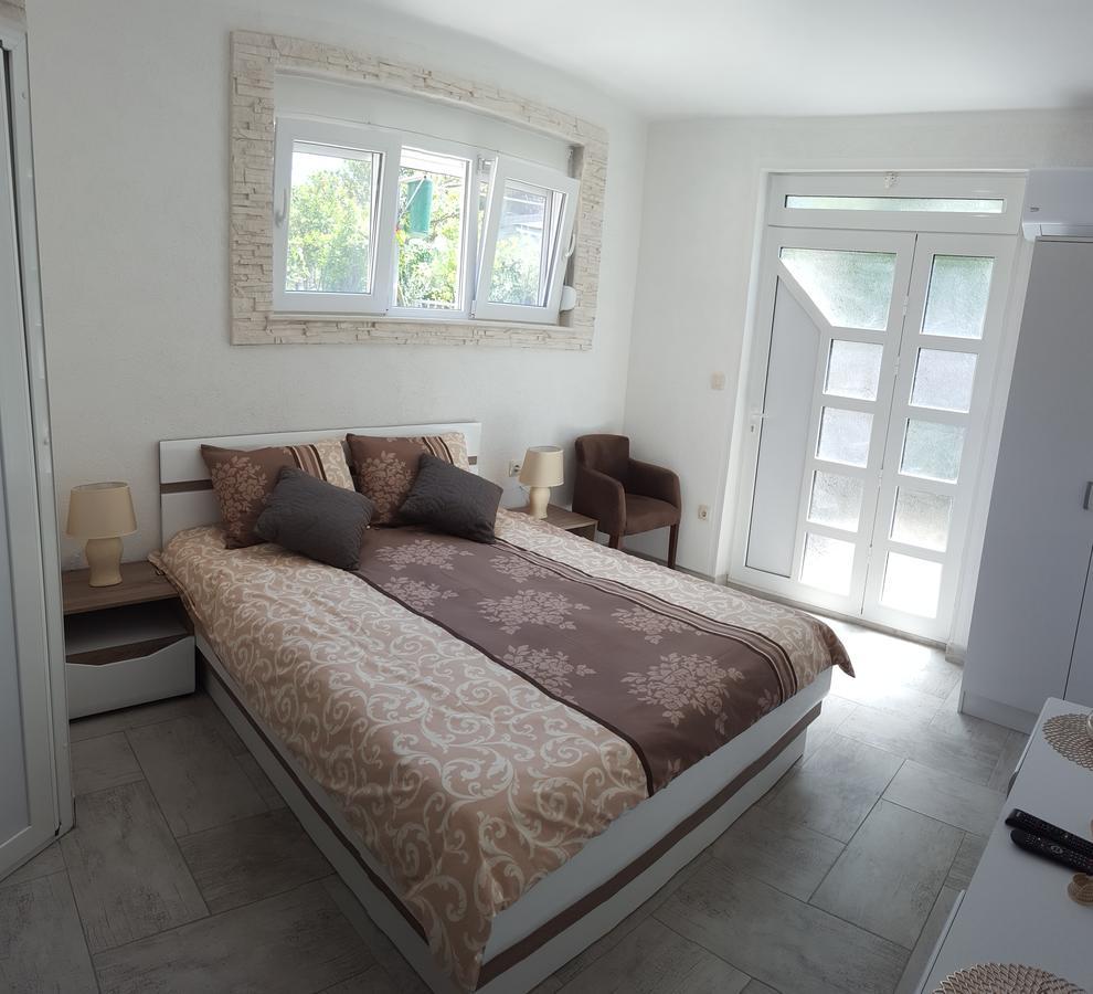 Apartments "4You" Tivat Exterior photo